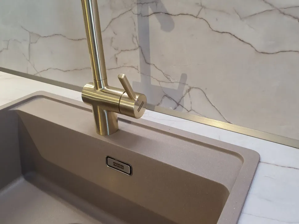 CUCINA con penisola Arredo3 K4 kali SCONTATA 44%