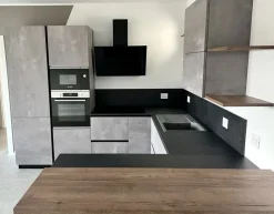 Cucina con penisola in laminato opaco grigio Ingrosso cucine moderne icm36 a prezzo scontato