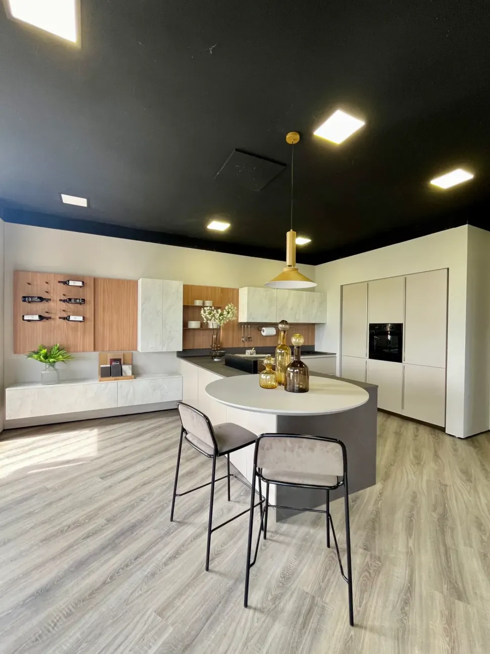 Cucina con penisola in laminato materico tortora Cucina febal casa a prezzo ribassato