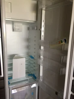 Cucina con penisola in laminato materico a prezzo ribassato 45%