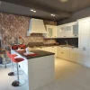 Cucina con penisola in legno bianca Cc02 a prezzo scontato
