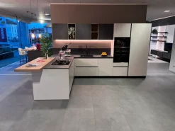 Cucina con penisola in melaminico altri colori Liberamente a prezzo scontato