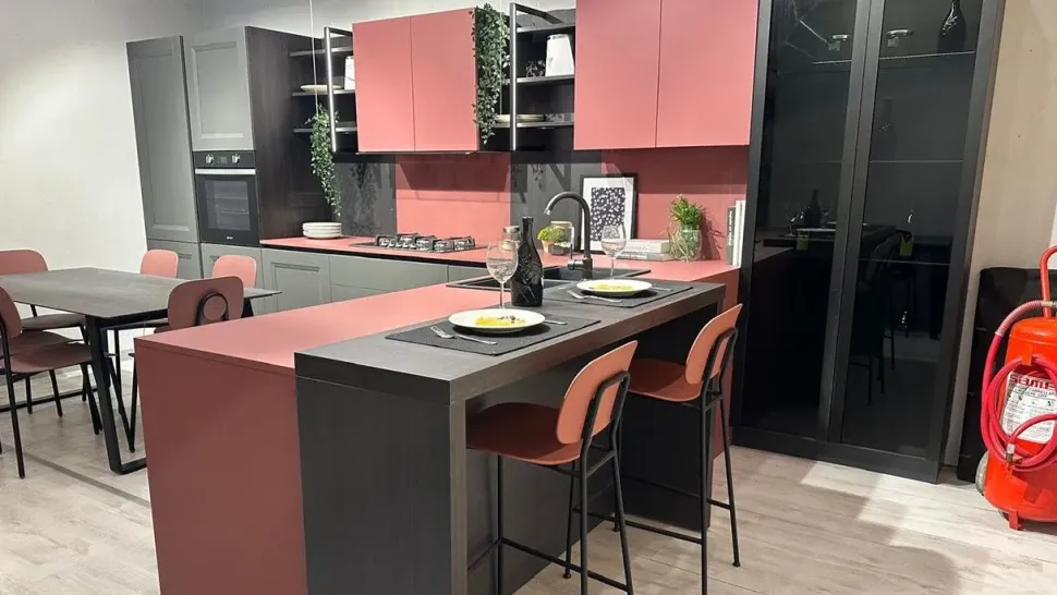 Cucina con penisola moderna antracite La casa moderna Ada a soli 9850 Euro