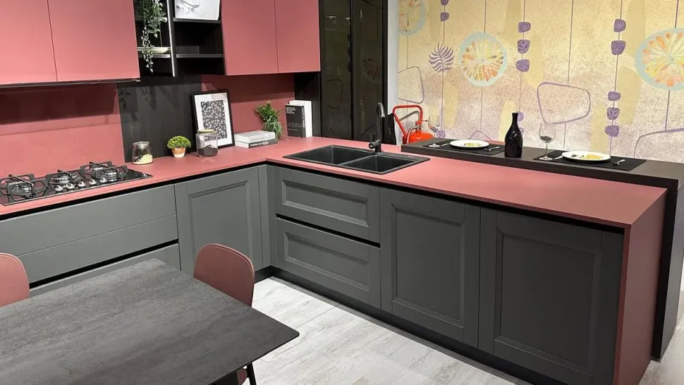 Cucina con penisola moderna antracite La casa moderna Ada a soli 9850 Euro