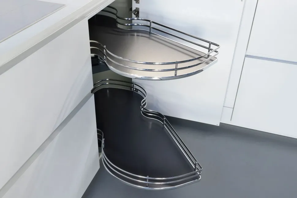 Cucina con penisola moderna Time Frighetto a prezzo ribassato