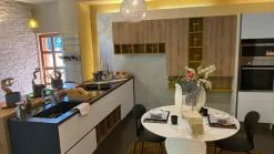 Cucina con penisola moderna bianca Home cucine Genesi