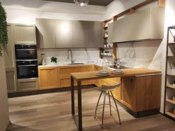 Cucina country con penisola Milano Veneta cucine a prezzo scontato