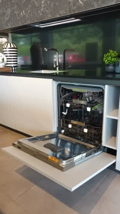 Cucina Cucina con isola mod. kronos di Arredo3 scontata -50%