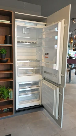 Cucina Cucina con isola mod. kronos di Arredo3 scontata -50%
