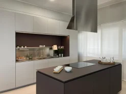 Cucina Cucina obliqua di Ernestomeda in offerta -35%