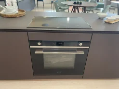 Cucina Cucina obliqua di Ernestomeda in offerta -35%