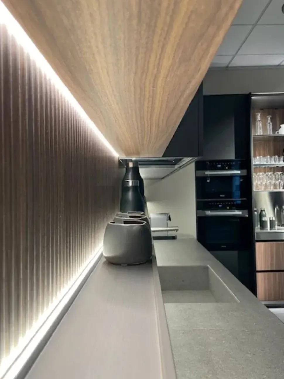 Cucina Cucina sign ad angolo Ernestomeda con uno sconto imperdibile