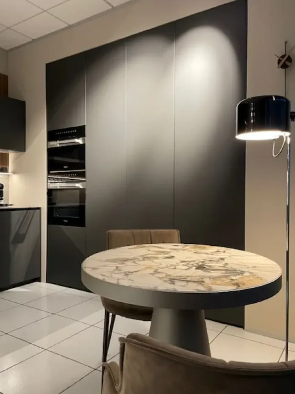 Cucina Cucina sign ad angolo Ernestomeda con uno sconto imperdibile