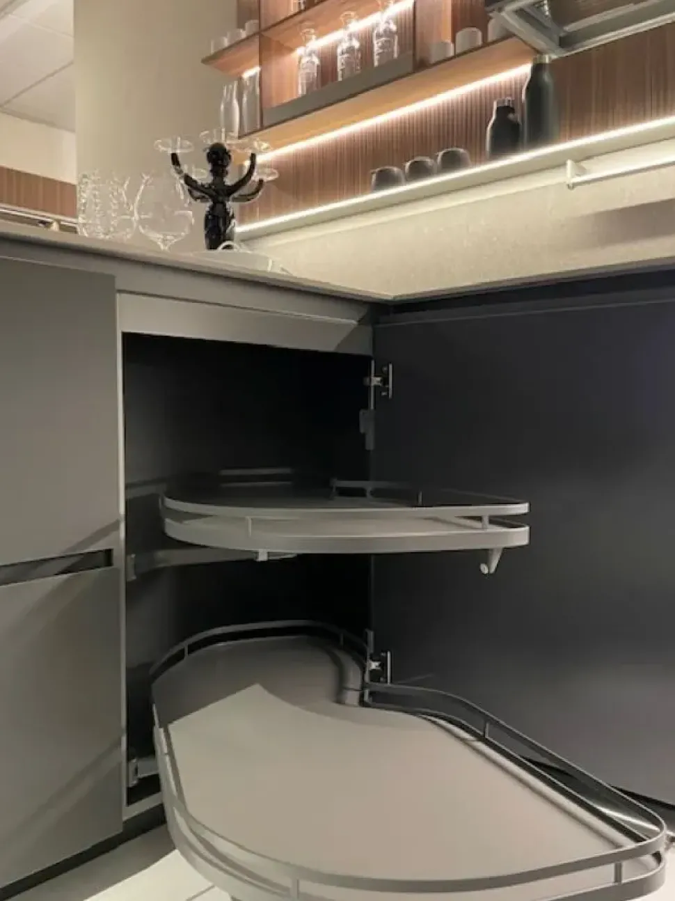 Cucina Cucina sign ad angolo Ernestomeda con uno sconto imperdibile