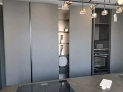 Cucina design con isola Mantis Binova a prezzo ribassato