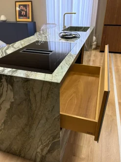Cucina design con isola Monolith Artigianale a prezzo scontato