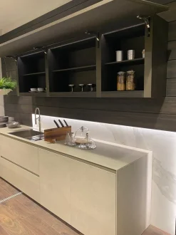 Cucina design con isola Skill  Modulnova a prezzo scontato