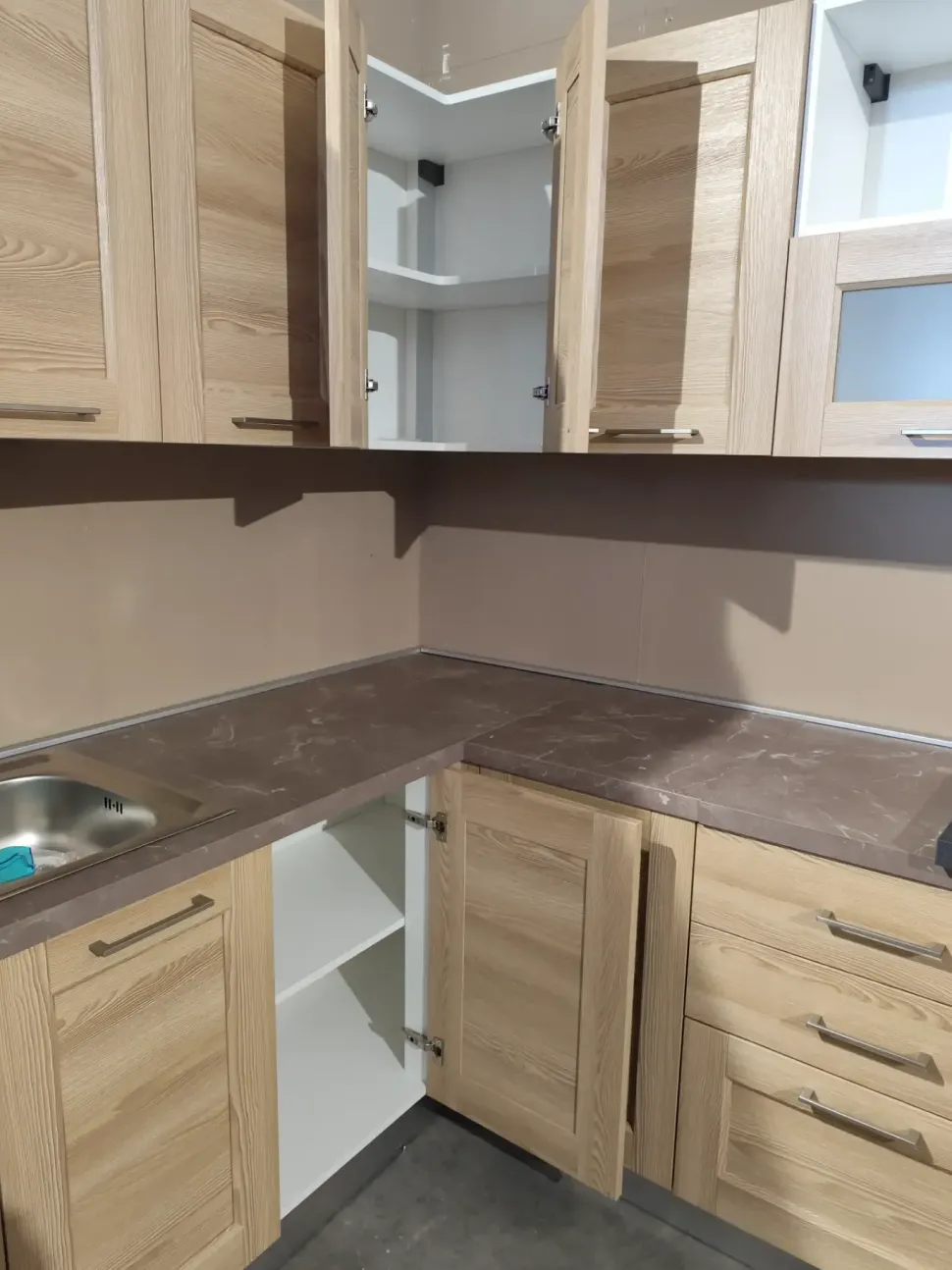 Cucina Fiorella caramello ad angolo Arrex con un ribasso imperdibile