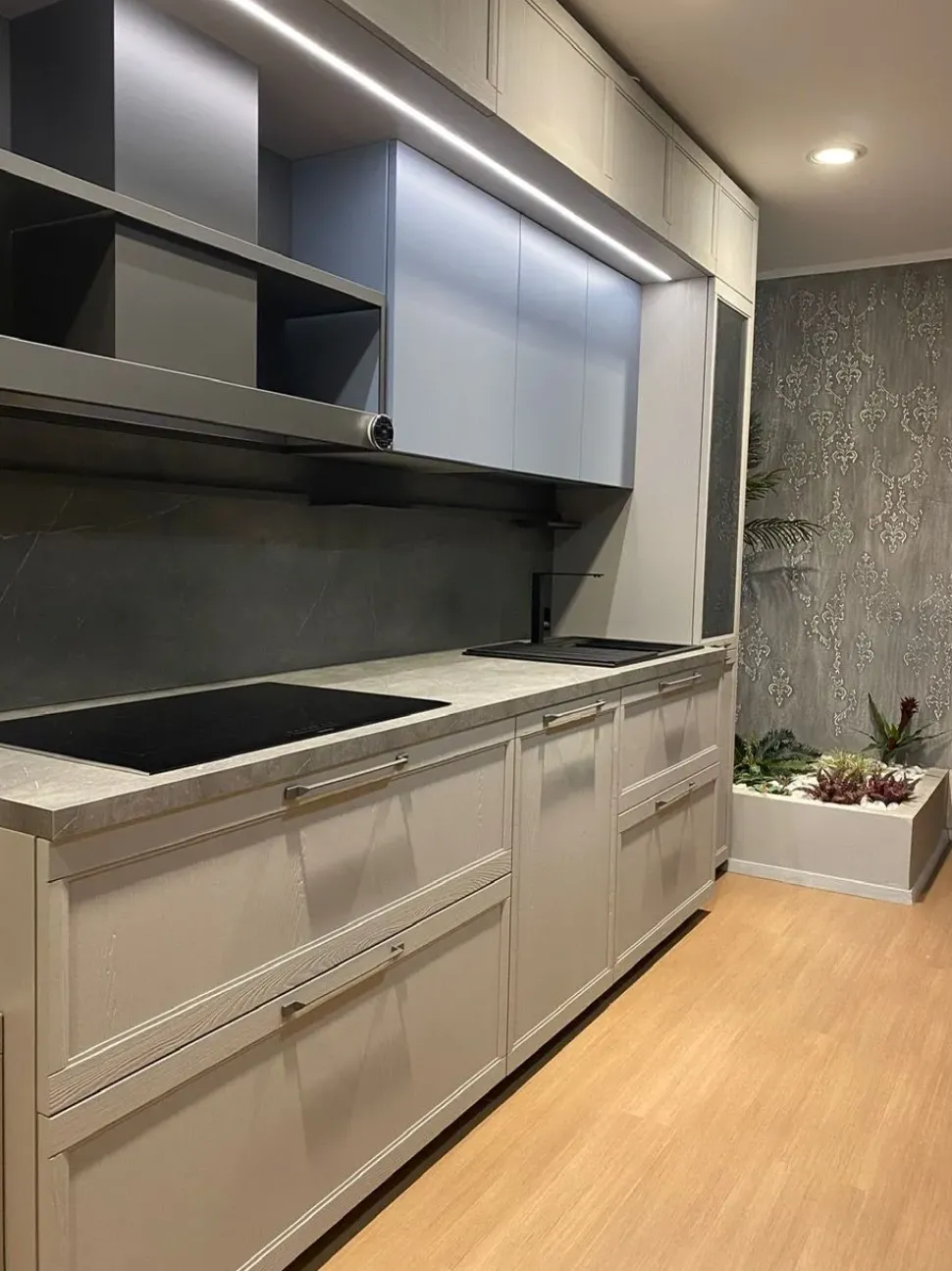 Cucina Flavour design grigia Lube cucine lineare scontata 43%