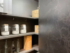 Cucina Formalia moderna grigio Scavolini ad angolo scontata 35%