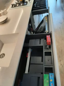 Cucina Frighetto moderna lineare bianca in melaminico Time. Estetica e funzionalità.