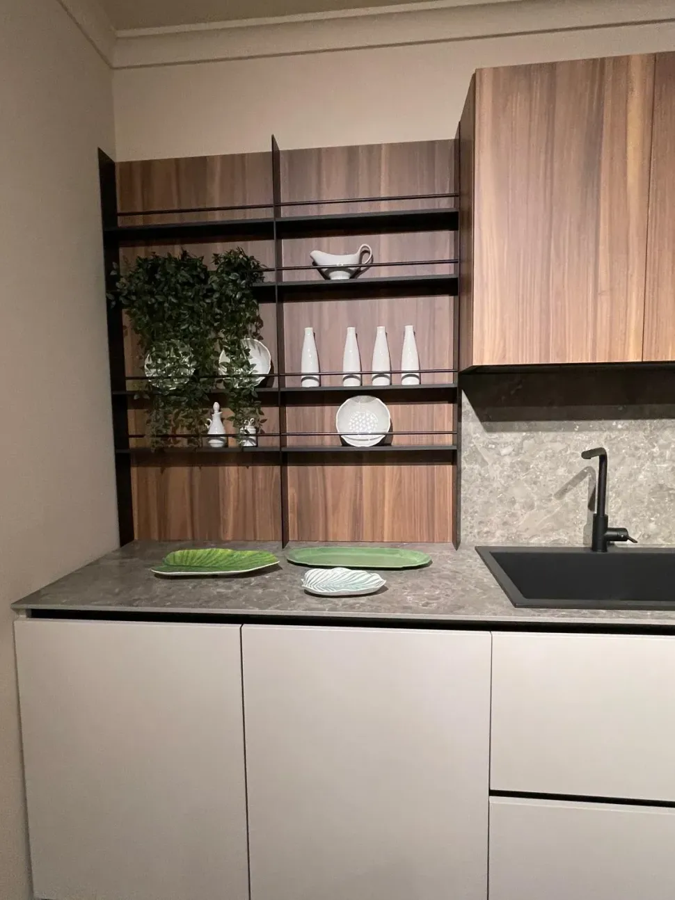 Cucina grigia design lineare Miton Cucina miton pet grigio noce cordesco a soli 10800 Euro