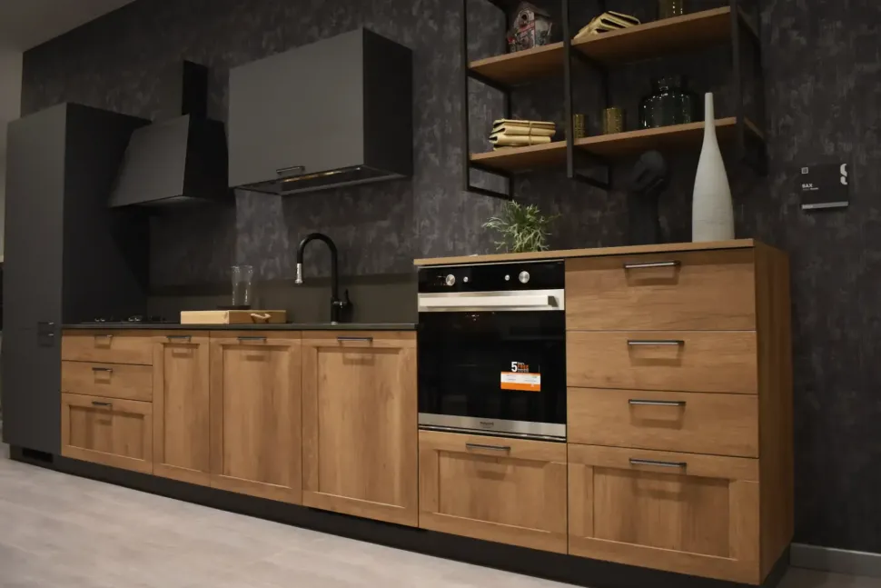 Cucina grigia industriale lineare Sax Scavolini