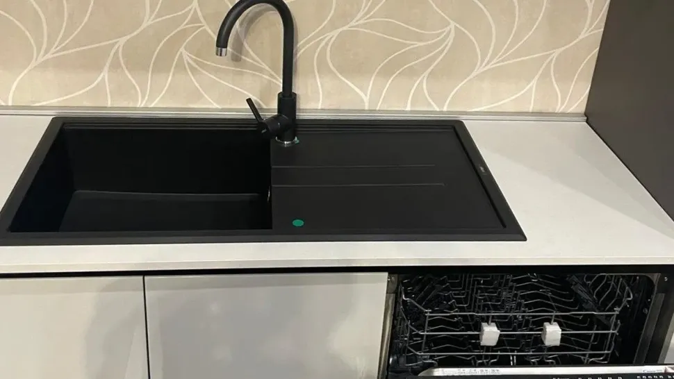 Cucina grigia moderna con penisola Net cucine Delizia a soli 7650 Euro