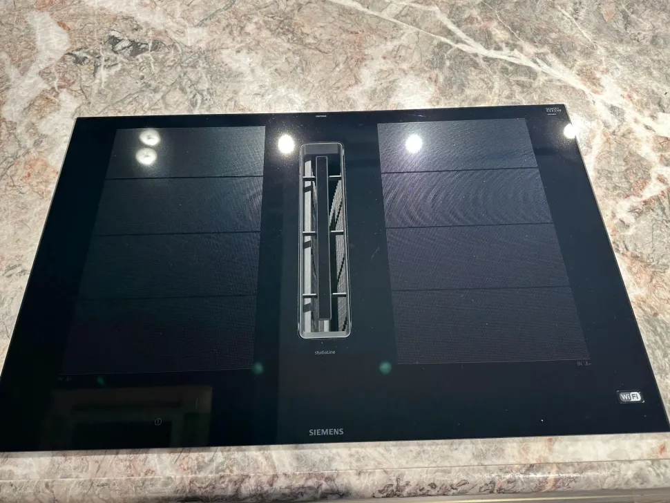 Cucina grigia moderna con isola Corner Zampieri cucine a soli 38950 Euro