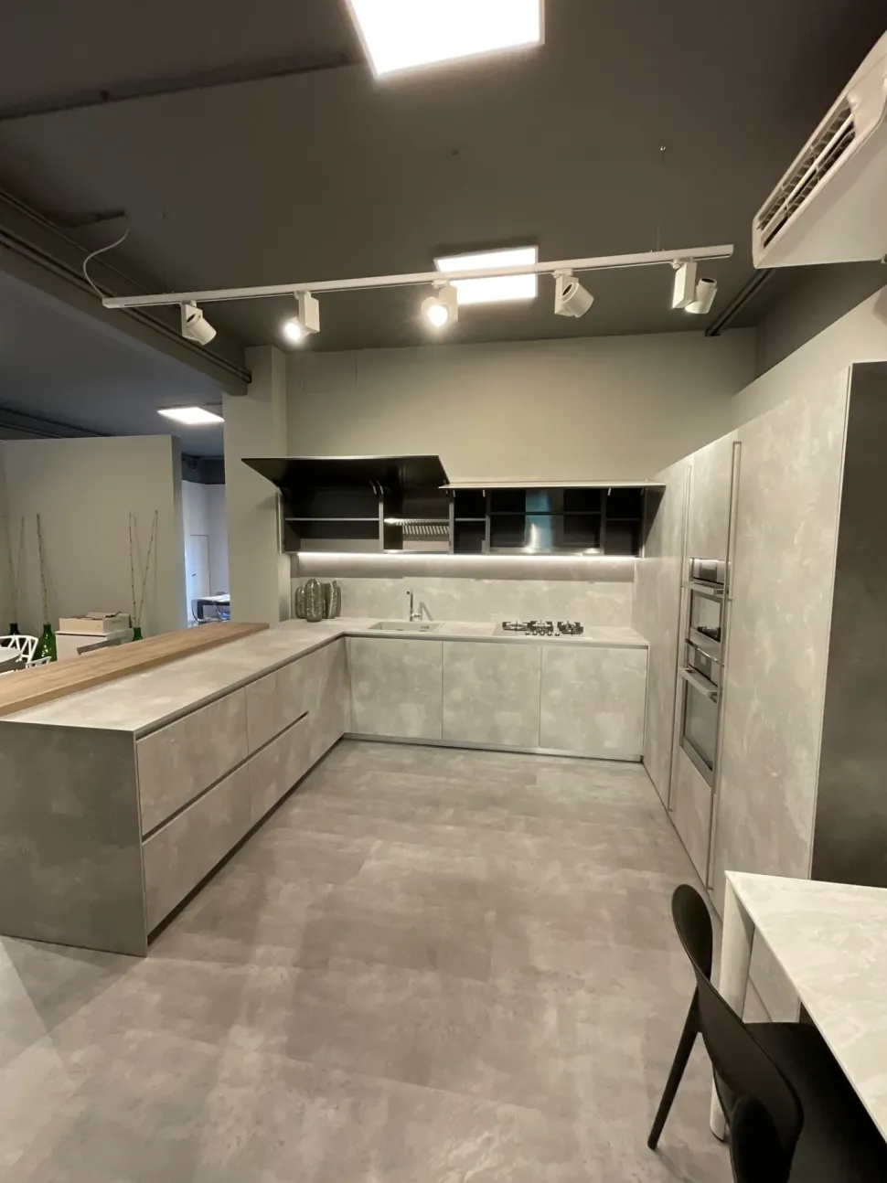 Cucina grigia moderna con penisola 2?1 Copat cucine a soli 12000 Euro