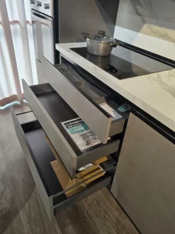 Cucina grigia moderna lineare Zoe Net cucine in Offerta Outlet