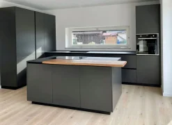 Cucina grigio design ad isola Ingrosso cucine moderne icm31 Primopiano cucine