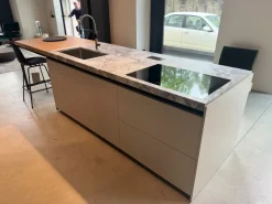 Cucina grigio design ad isola Dada Vvd + prime