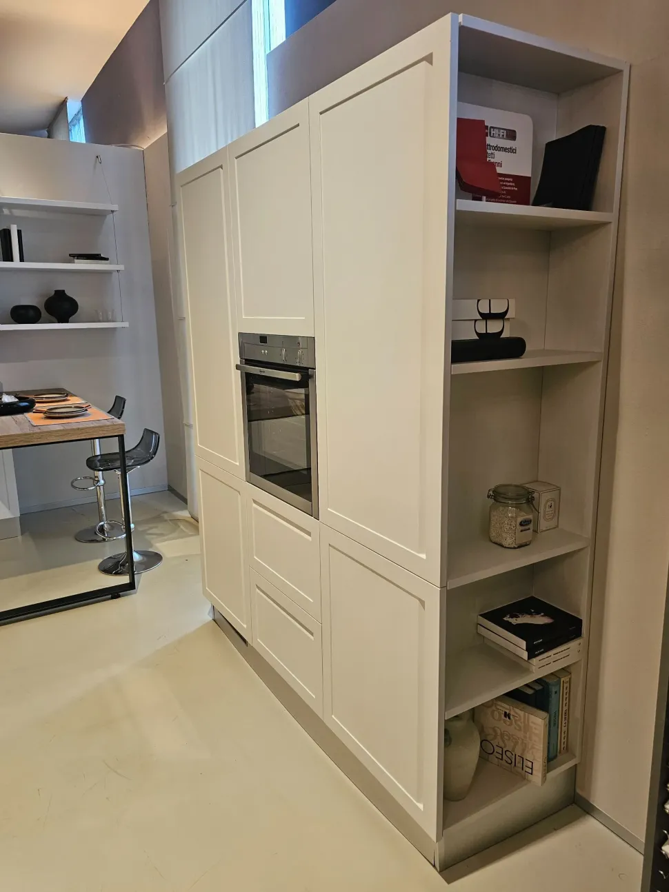 Cucina inglese con penisola Carattere Scavolini a prezzo scontato
