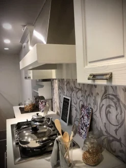 Cucina inglese lineare Aisha Mobilturi a prezzo ribassato