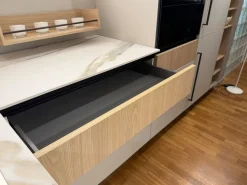 Cucina Kalí moderna altri colori Arredo3 ad angolo scontata 50%
