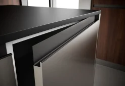 Cucina Kaly industriale grigio Arredo3 con penisola scontata 37%