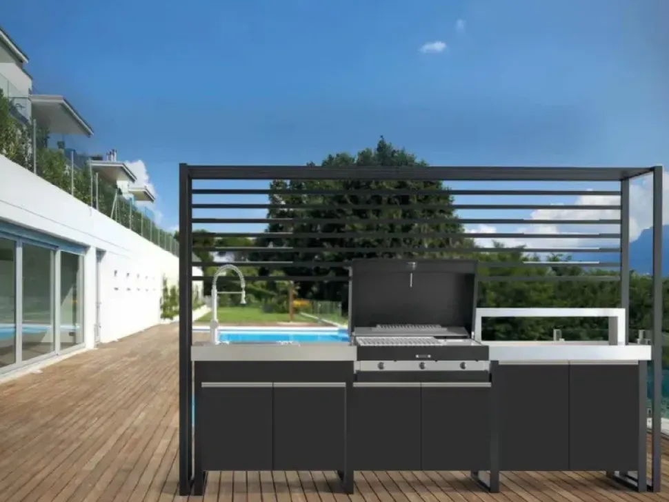 Cucina lineare in acciaio e altri colori. Composizione FKC 001 da esterni Sant'Elena a prezzo scontato.