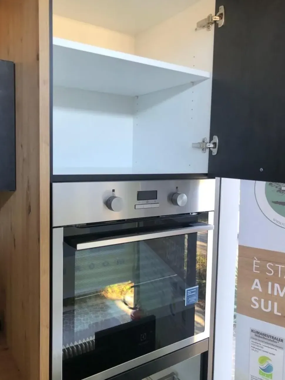 Cucina lineare in hpl grigio Wood a prezzo ribassato