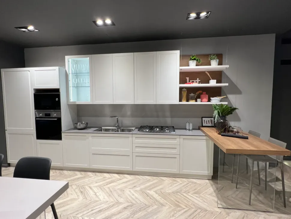 Cucina lineare in laccata opaco bianca Carattere a prezzo scontato