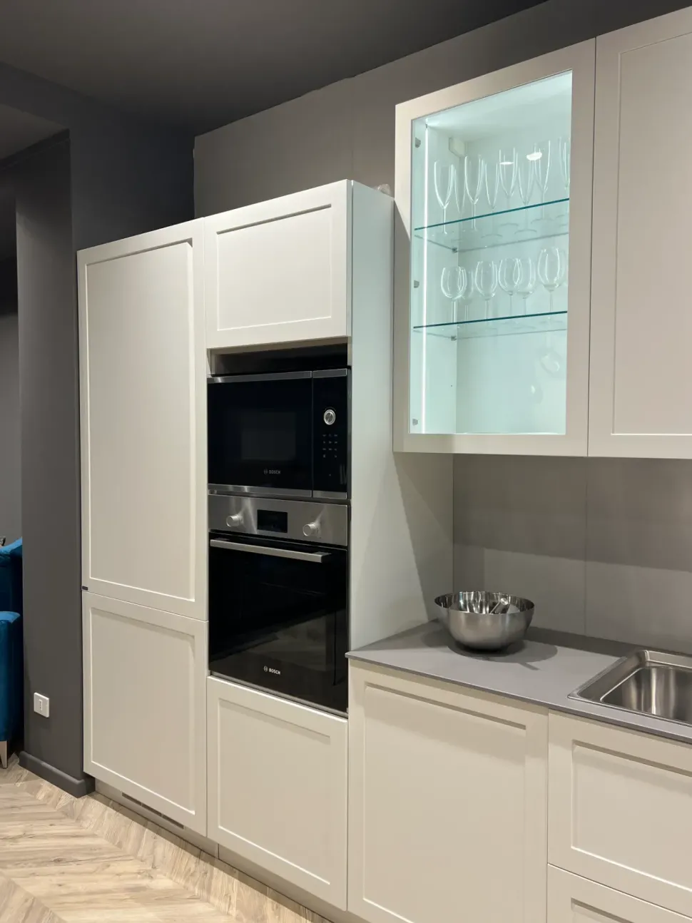 Cucina lineare in laccata opaco bianca Carattere a prezzo scontato