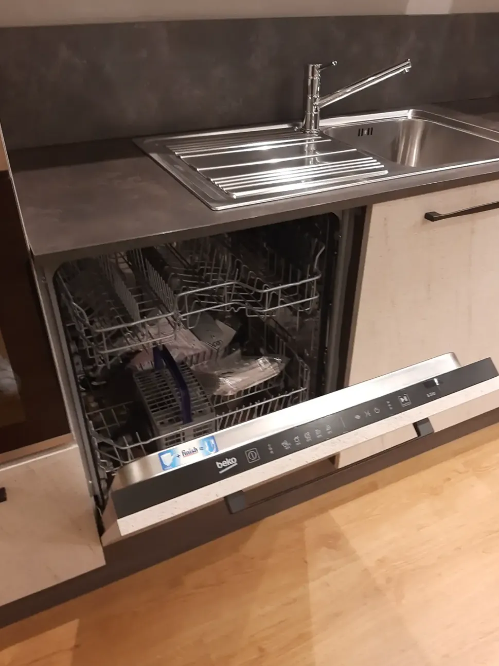 Cucina lineare in laminato materico altri colori Modula over a prezzo scontato