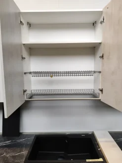 Cucina lineare in laminato materico a prezzo ribassato 52%