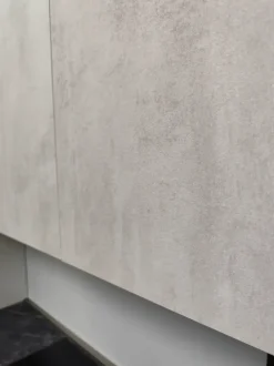 Cucina lineare in laminato materico a prezzo ribassato 52%