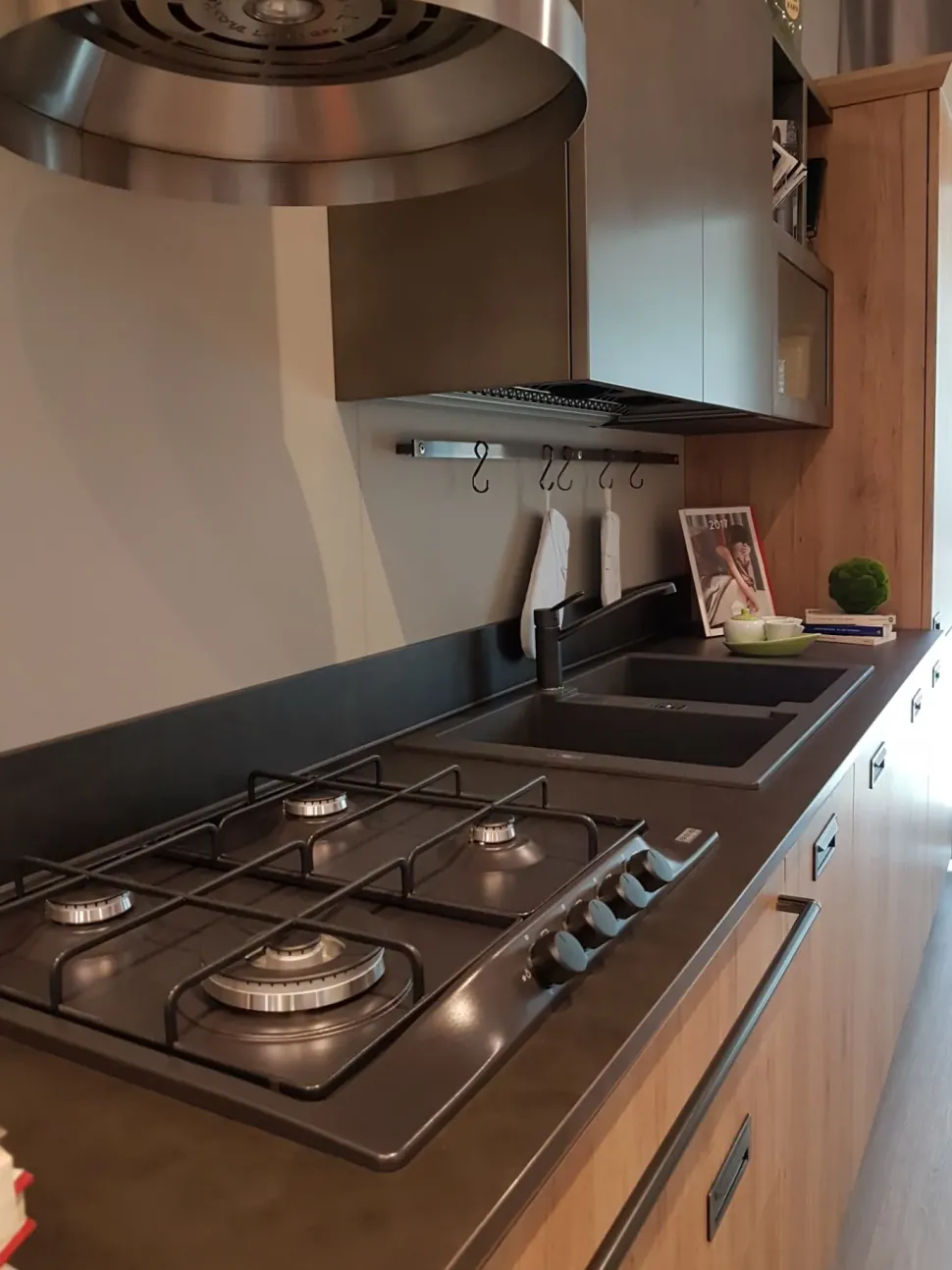 Cucina lineare in laminato materico altri colori Diesel a prezzo scontato