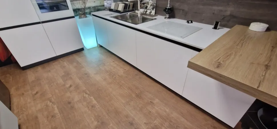 Cucina lineare in laminato opaco bianca Kaly a prezzo scontato