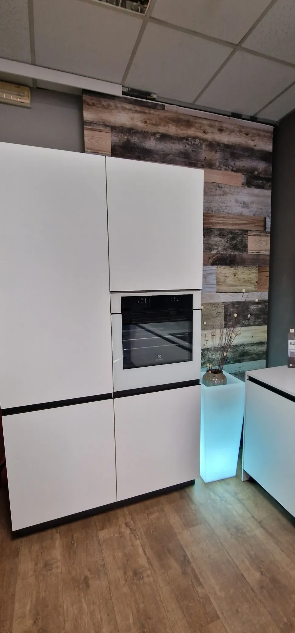 Cucina lineare in laminato opaco bianca Kaly a prezzo scontato