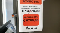 Cucina lineare in laminato materico grigia Cucina modello ginevra ciao cucina a prezzo ribassato