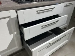 Cucina lineare in legno a prezzo scontato 60%