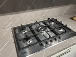 Cucina lineare in legno a prezzo scontato 60%